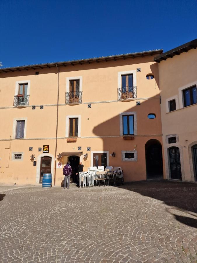 شقة Casa Matteo-Gran Sasso LʼAquila المظهر الخارجي الصورة